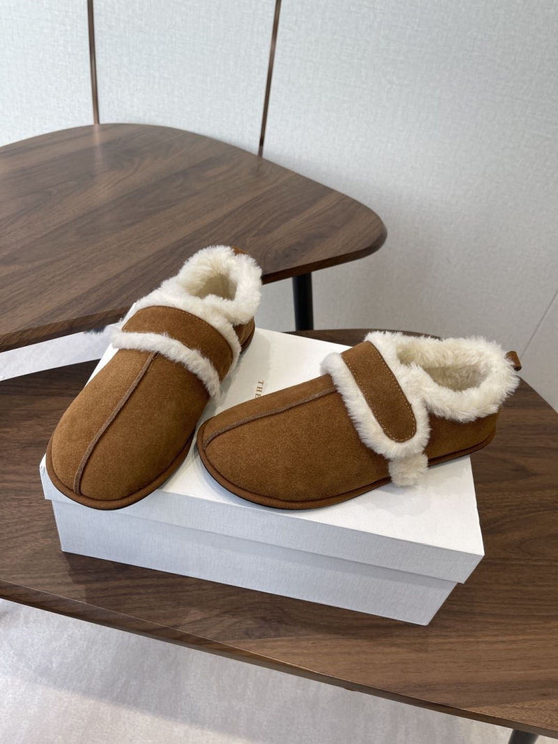 The R0w boots